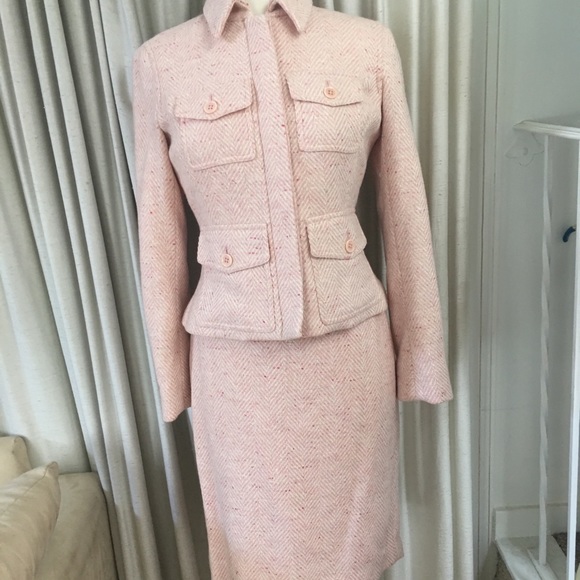 Suits - Picture 4 of 4